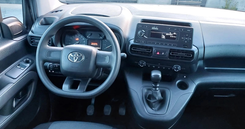 Toyota Proace City Verso cena 69700 przebieg: 36000, rok produkcji 2021 z Polanów małe 79